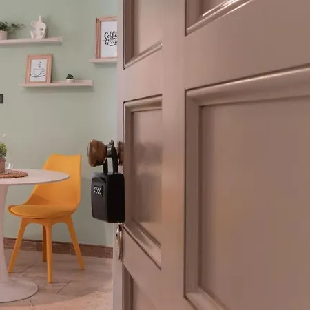 Porta Susa-centro Con Netflix, Wi-fi E A/c Apartment